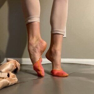 Bunhead Ouch Pouch Pointe Ballet toe pads ballet used